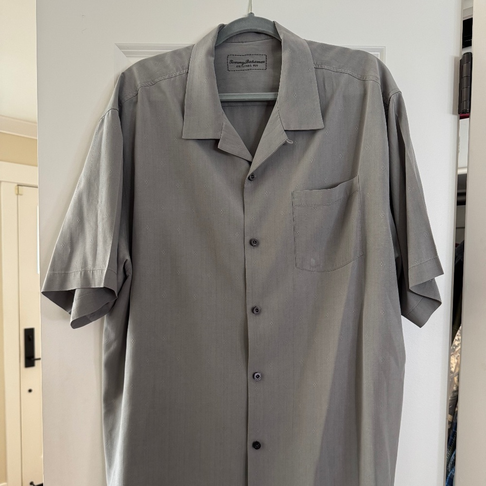 Tommy Bahama Button down Short Sleeve